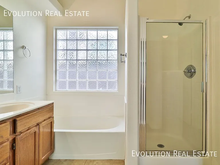3226 E Sequoia Dr — Photo 26
