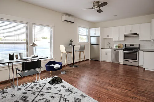 5908 N Figueroa St #2 Photo 1