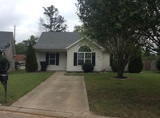 1527 Rochester Dr, Murfreesboro, TN 37130