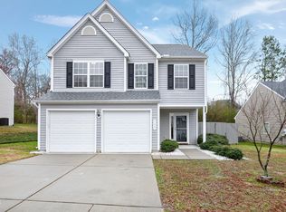 755 Sycamore Springs Dr, Fuquay Varina, NC 27526