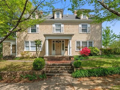 1811 S Main St, Winston Salem, NC, 27127