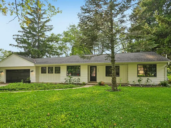 2565 El Rancho DRIVE, Brookfield, WI 53005