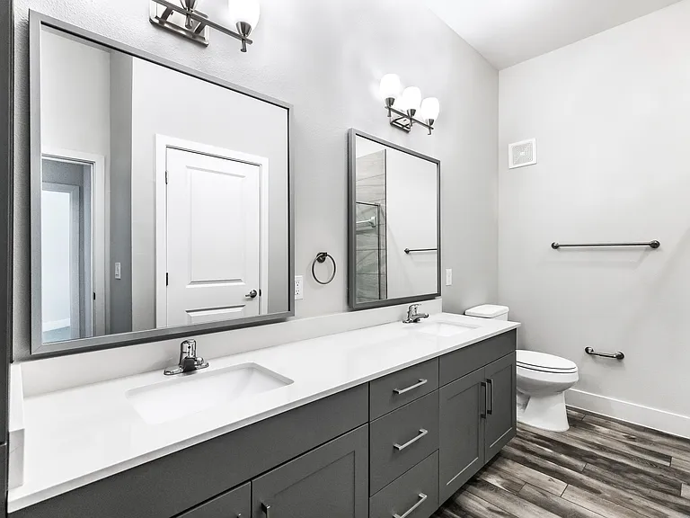 Spacious 1 and 2 bedroom homes with dual vanity options