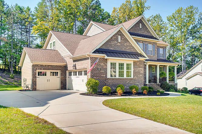 1st image of 281 Monteray Oaks Cir