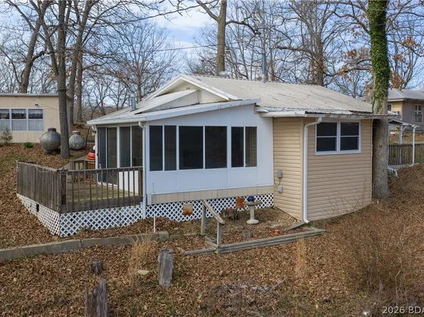 30560 Pecan Dr, Edwards, MO 65326