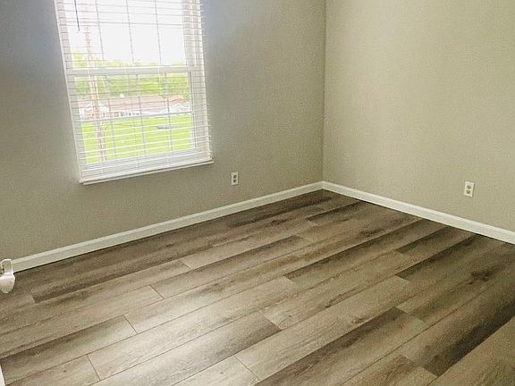 4th image of 3108 Edward Ave #304