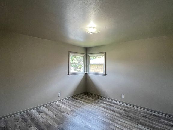 2nd image of 6122 W Florist Ave #4