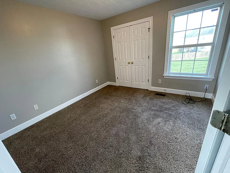 10703 Black Walnut Blvd — Photo 14