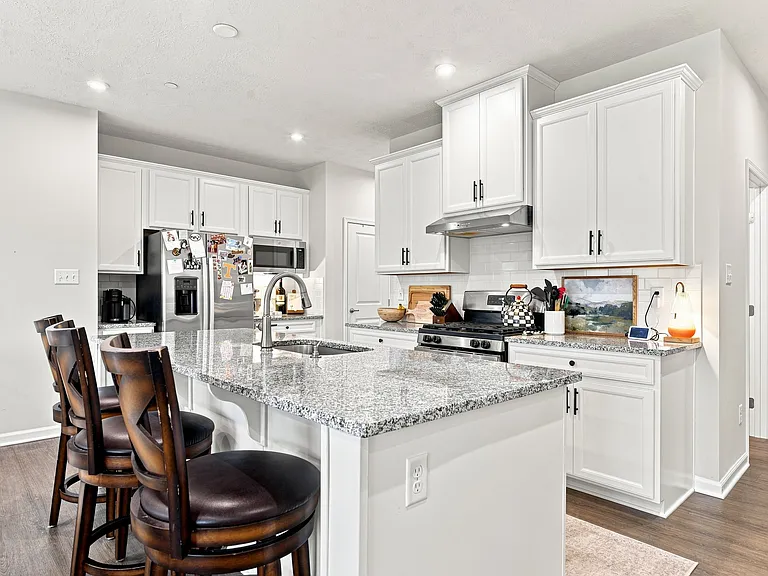 9004 Wellington Ct — Photo 8