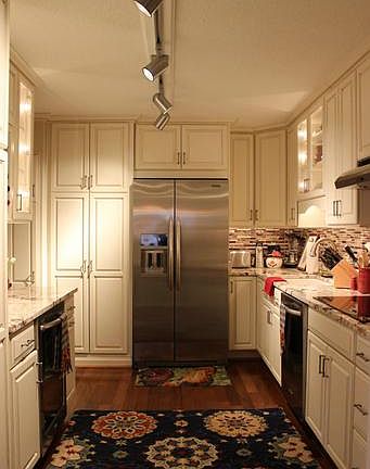 2nd image of 5901 Mount Eagle Dr APT 418