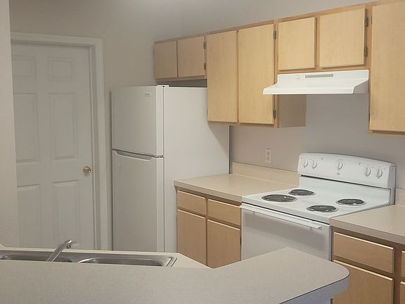 4th image of 6548 Swissco Dr Unit 615