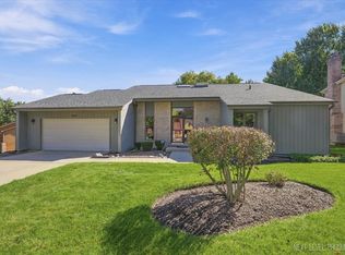 3809 Hagen Ct, Woodridge, IL 60517