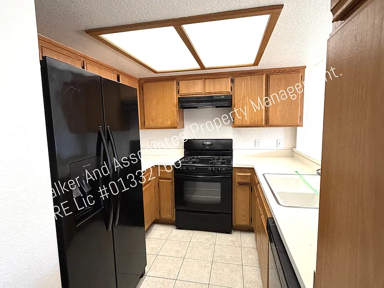 170 Goodwin Rd #1 — Photo 4