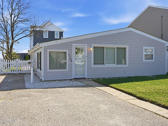 4th image of 1700 Binnacle Road