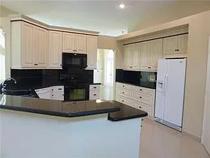 5365 NW 107th Ave — Photo 11