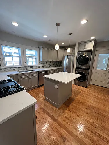 154 Summer St #2 Photo 1