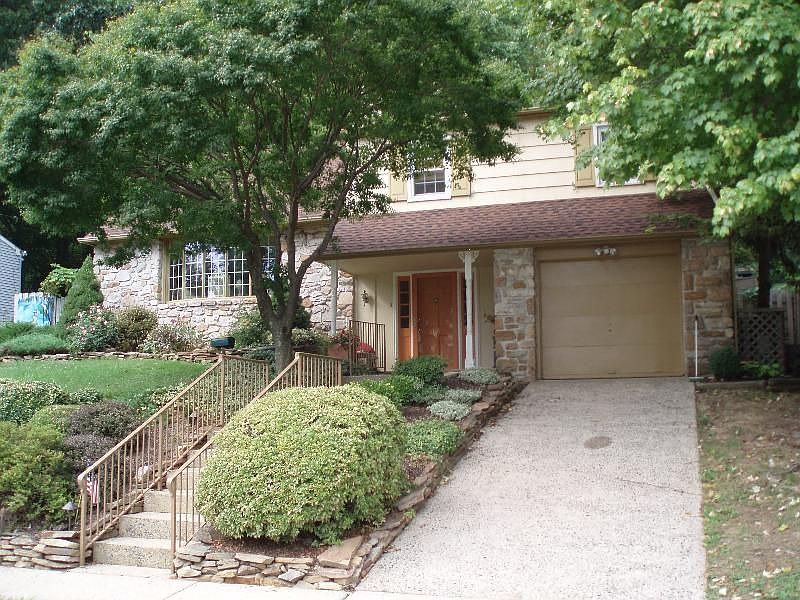 2nd image of 88 Hedgerow Dr