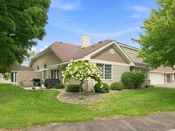 3rd image of 724 85th Ln NW