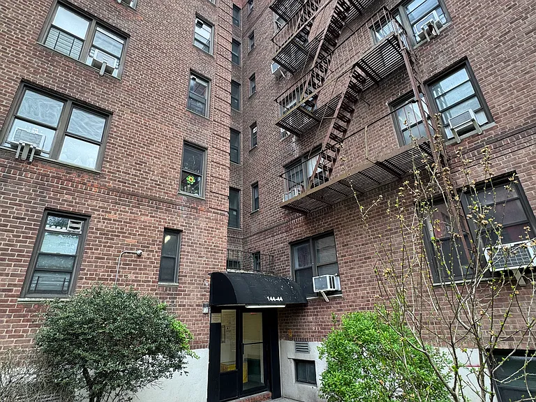 144-44 38th Ave #4C — Photo 6