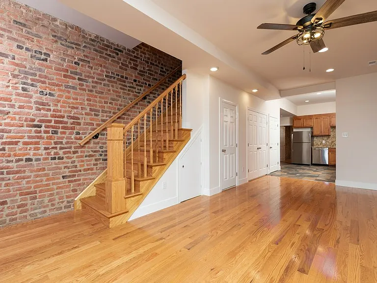 1224 W Cary St — Photo 6