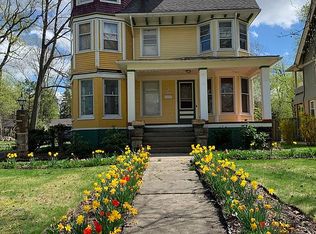 1789 Wilton Rd, Cleveland Heights, OH 44118