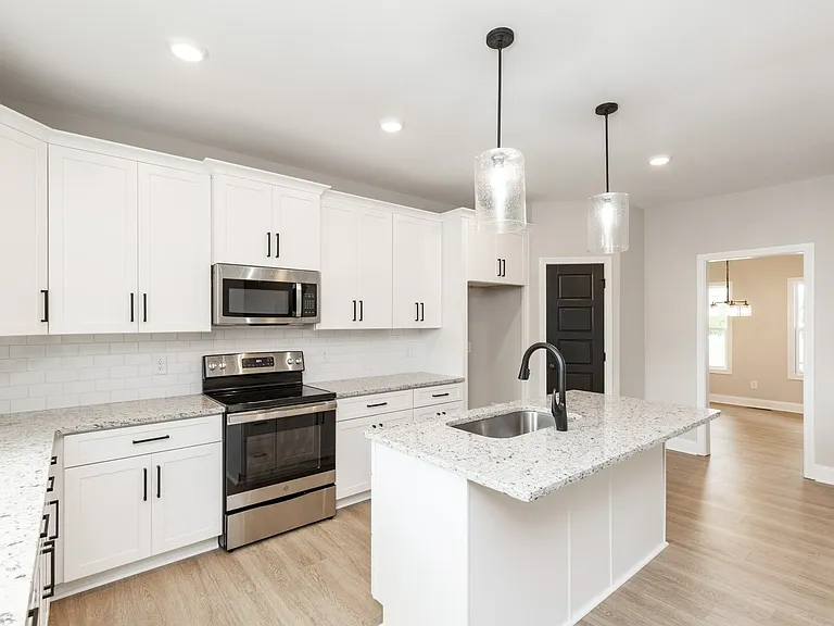 218 Copeland Rd — Photo 4