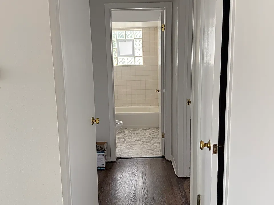 Hallway (2 linen closets - left & right)