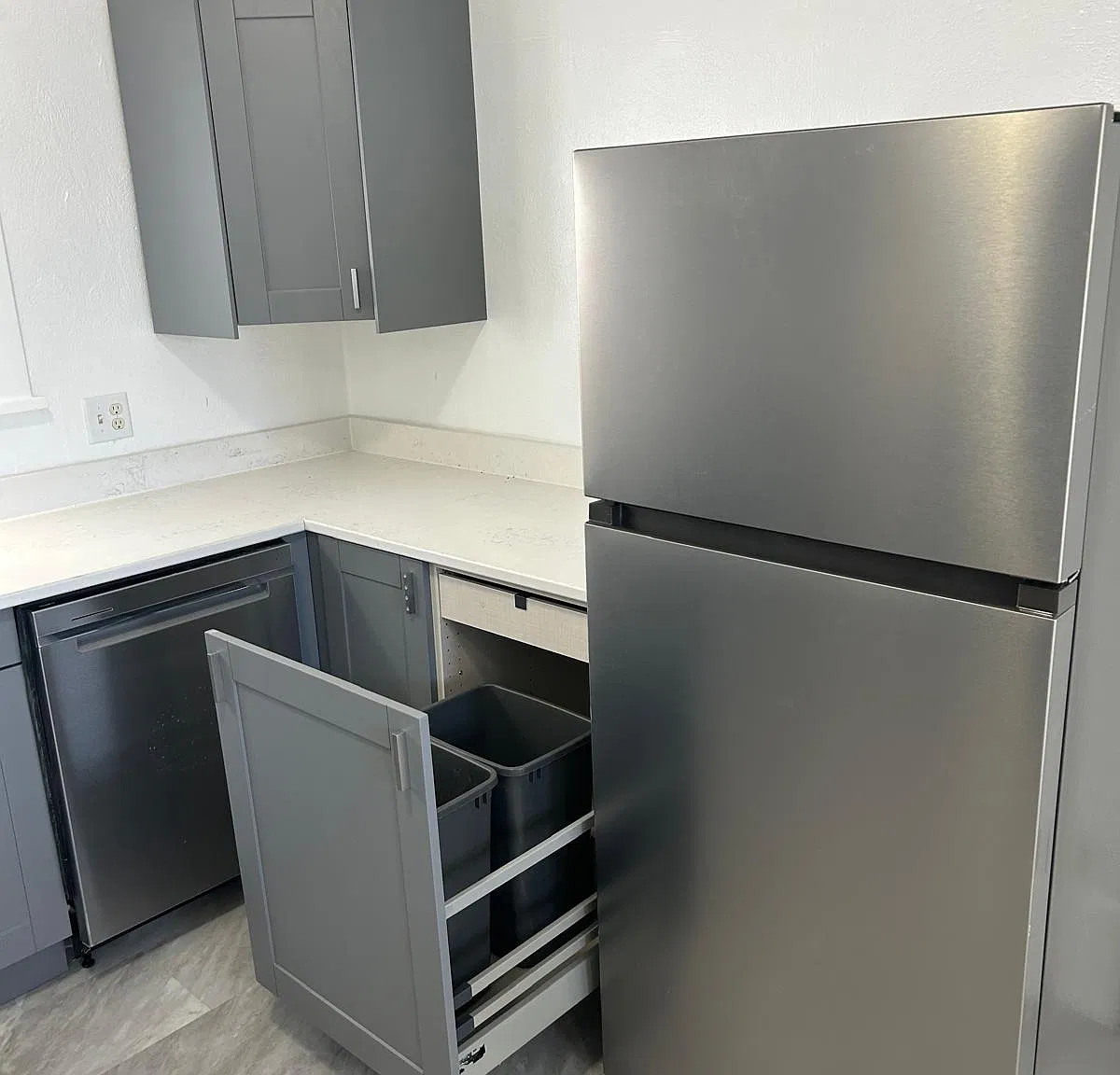 3 bed, 1250 sqft, $1,800 — Photo 2