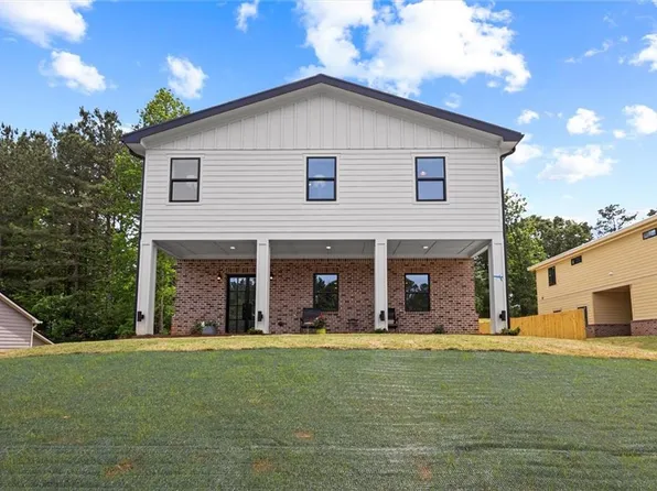 6848 Silver Maple Dr, Rex, GA 30273