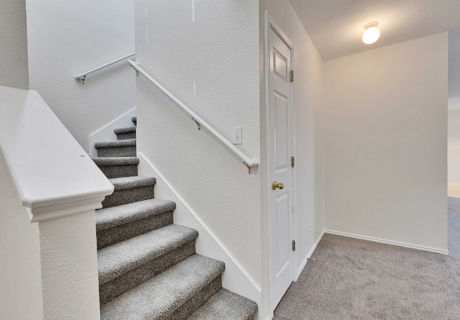 4 bed, 2.5 bath, 1718 sqft, $1,850 — Photo 3