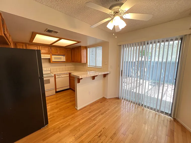 2600 Brookside Dr #116 — Photo 7