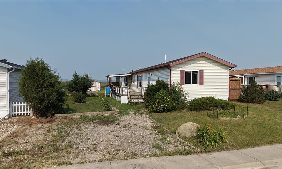 1st image of 1905 E 29th Ave