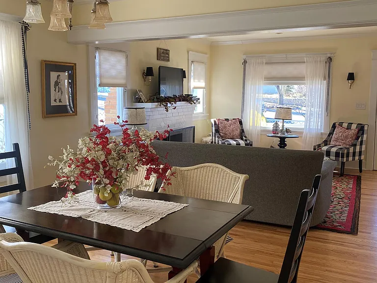 347 S Mount Vernon Ave — Photo 28