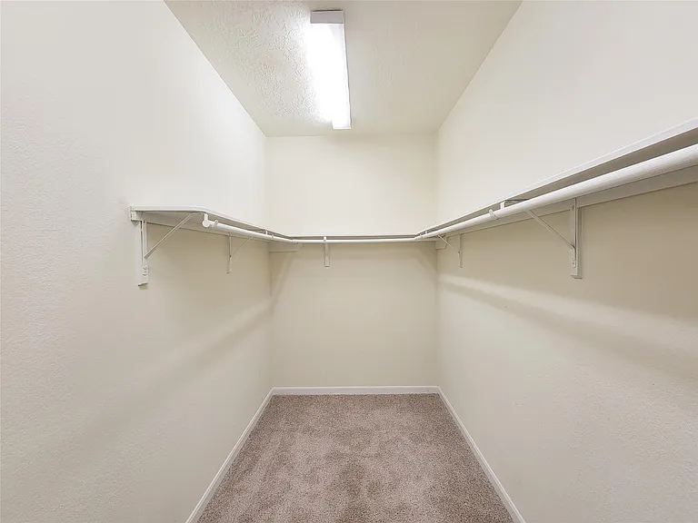 3007 Meadow Prairie St — Photo 19