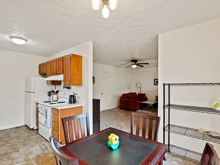 1 Rosecrest St #1C — Photo 6