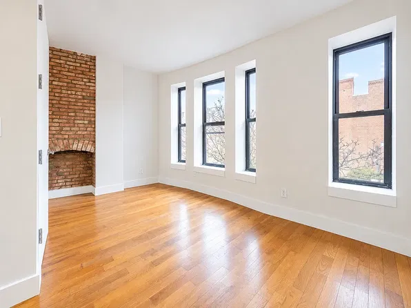 30 Claver Place image 1 of 14