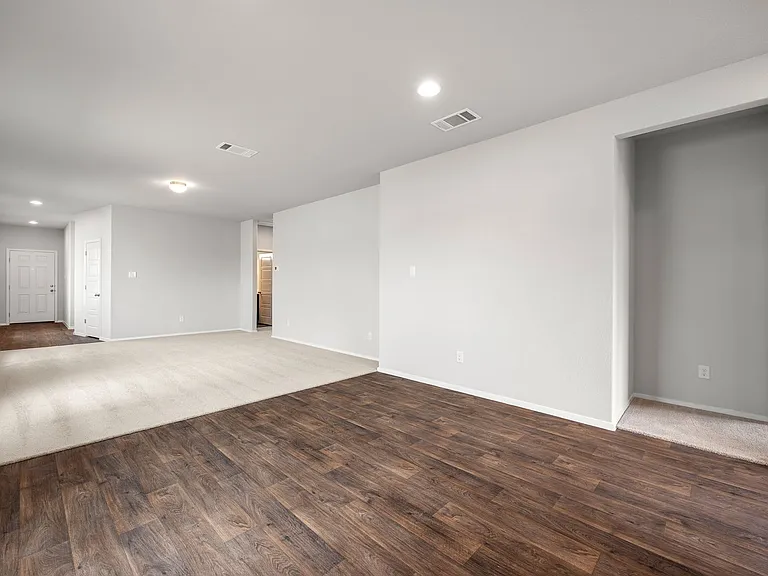171 Haywood Mnr — Photo 5