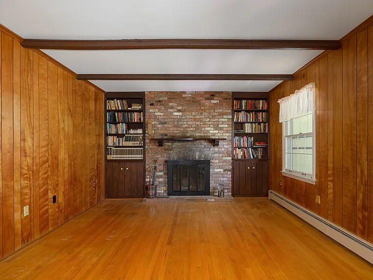 50 Aspinwall Rd — Photo 10