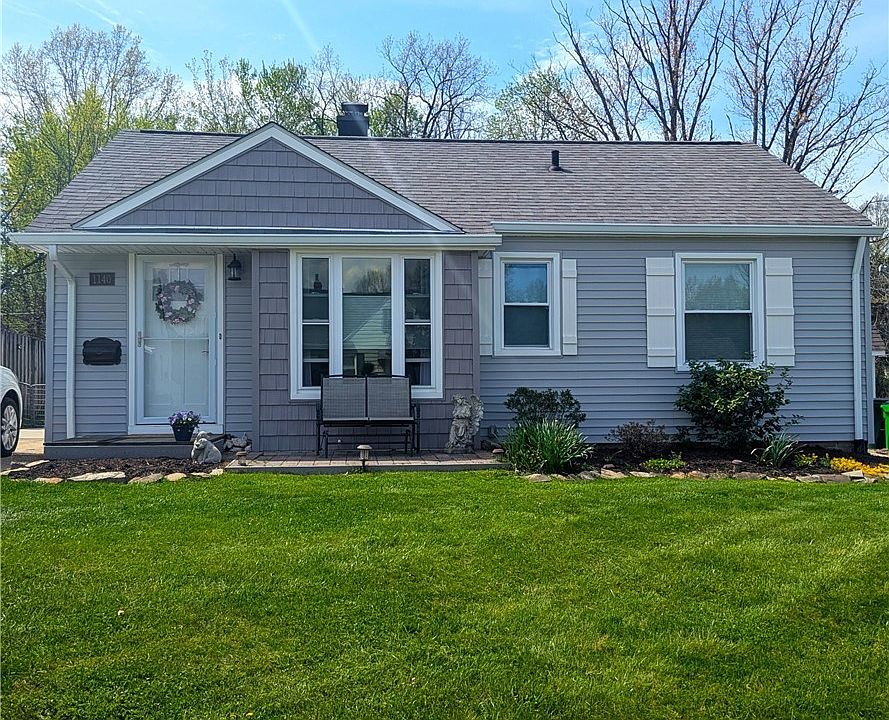 1st image of 1140 Iroquois Ave