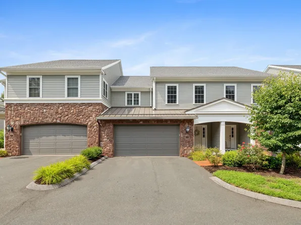8 Mill Pond Lane #B, Simsbury, CT 06070