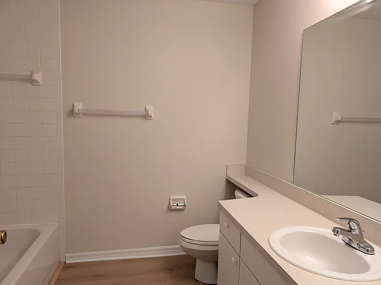 4240 Central Sarasota Pkwy — Photo 13