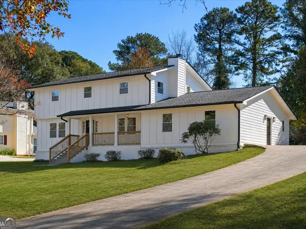 713 Pine Chase Ct, Lawrenceville, GA 30043