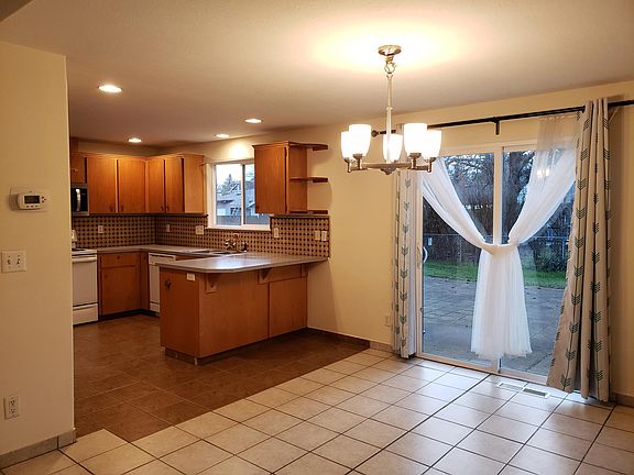Dining room & kitchen.