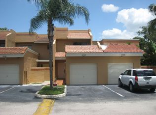 12057 S Las Palmas Dr, Pembroke Pines, FL 33025