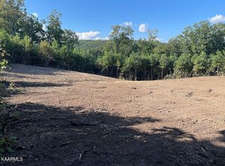 82 Lower Eagles Nest Rd, Crab Orchard, TN 37723