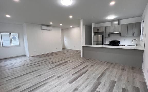4th image of 41 Buel Ave #2F