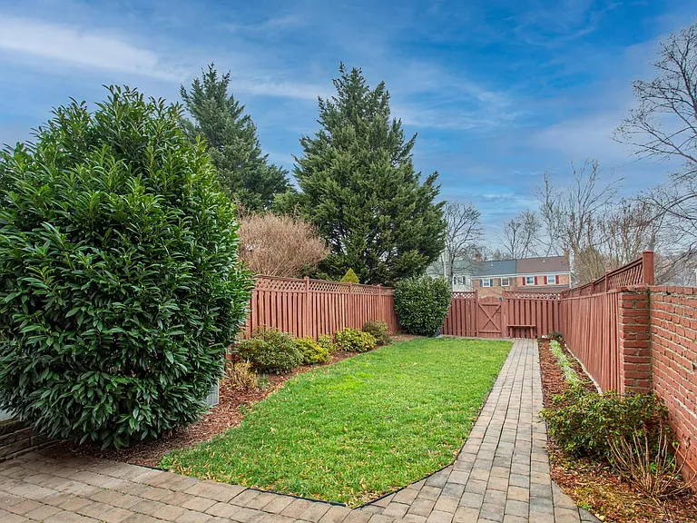 6063 Hardwick Pl — Photo 48
