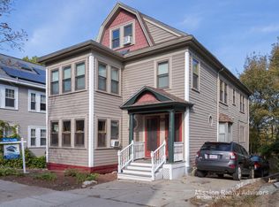 198 Calumet St #198A, Boston, MA 02120