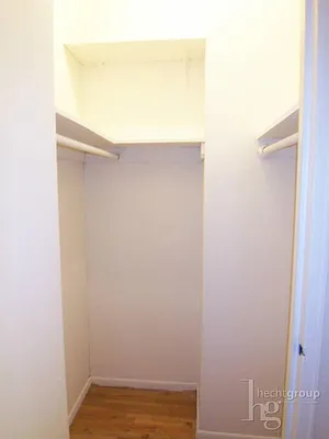 Rented by Hecht Group | media 13