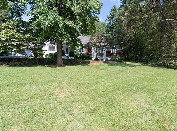 4th image of 450 Deauville Rd